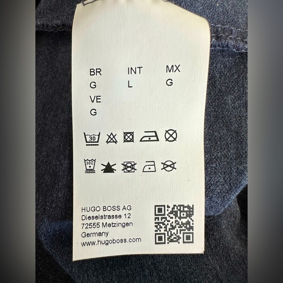 Hugo Boss Polo Shirt with Contrast Detail - Picture 4 of 4